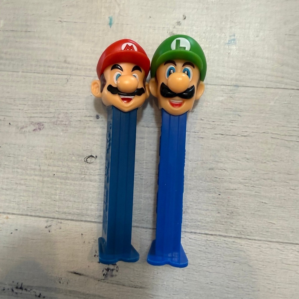 Mario‎ and Luigi pez dispensers
